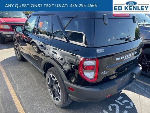 Used 2024 Ford Bronco Sport Outer Banks w/ Tech Package AWD/4WD image 3