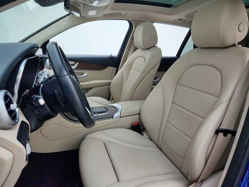 Certified 2022 Mercedes-Benz GLC 300 image 10