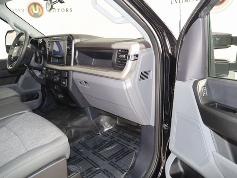 Used 2024 Ford F350 XL w/ Snow Plow/Camper Package image 38