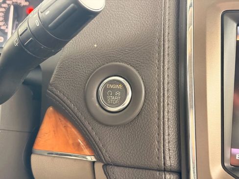 Used 2014 Lincoln MKX AWD w/ Equipment Group 102A image 29