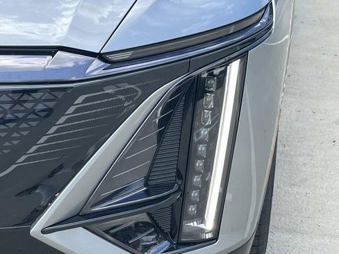 New 2026 Cadillac Lyriq Premium Sport AWD/4WD image 9