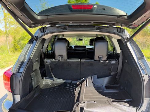 Certified 2019 Nissan Pathfinder SL w/ Cargo Package AWD/4WD image 28