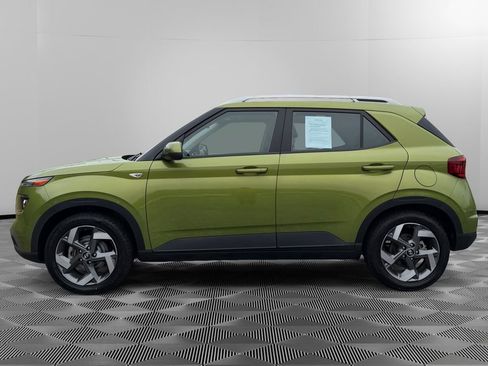 Certified 2022 Hyundai Venue SEL image 4