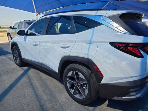 Used 2026 Hyundai Tucson SEL FWD image 3