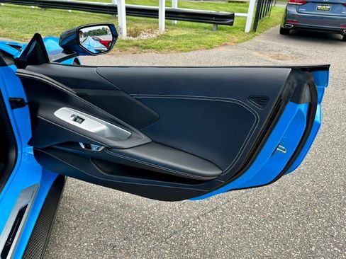 Used 2021 Chevrolet Corvette Stingray Coupe w/ Engine Appearance Package RWD image 10