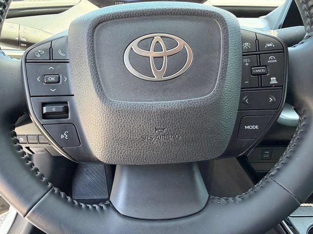 Used 2025 Toyota Prius LE FWD image 23