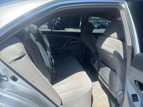 Used 2007 Toyota Camry LE image 17