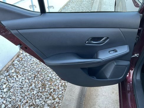 Used 2024 Nissan Sentra SV image 17