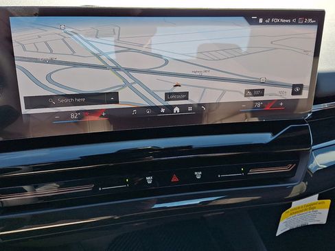 New 2026 BMW 530i xDrive w/ Premium Package AWD/4WD image 11