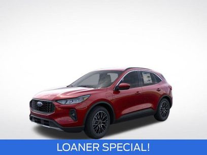 New 2025 Ford Escape SE w/ Class II Trailer Tow Package