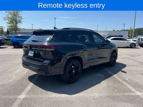 Certified 2025 Volkswagen Tiguan SE R-Line AWD/4WD image 6