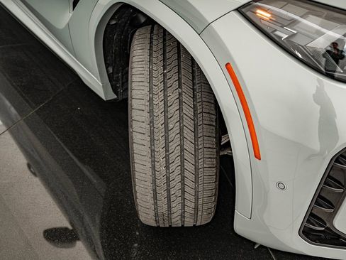 Used 2024 BMW X6 xDrive40i w/ Premium Package image 42