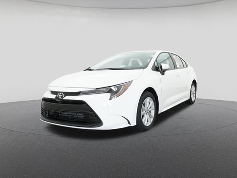 New 2026 Toyota Corolla LE image 32