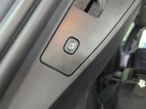 Used 2017 Dodge Grand Caravan GT FWD image 28