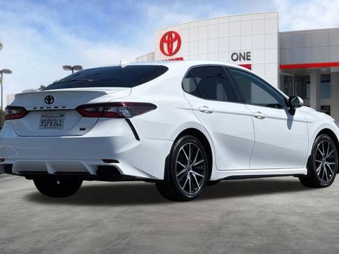 Certified 2023 Toyota Camry SE FWD image 5