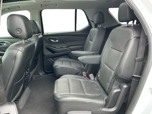 Used 2019 Chevrolet Traverse Premier w/ Redline Edition AWD/4WD image 16