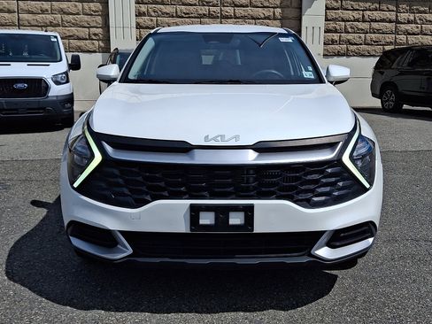 Certified 2023 Kia Sportage LX AWD/4WD image 2