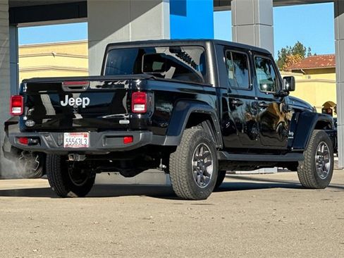 Used 2022 Jeep Gladiator Overland w/ Popular Equipment Package image 5
