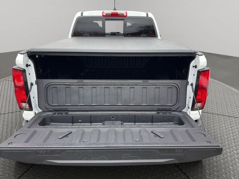 Used 2025 Chevrolet Colorado Z71 w/ Technology Package image 21