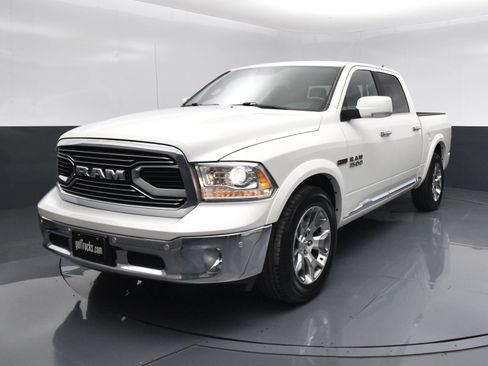 Used 2018 RAM 1500 Limited AWD/4WD image 2