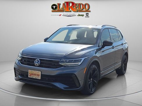 Used 2023 Volkswagen Tiguan SE R-Line image 2