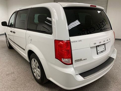 Used 2016 Dodge Grand Caravan American Value Package w/ UConnect Hands-Free Group image 7