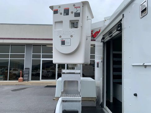 Used 2019 Ford E-350 and Econoline 350 Super Duty RWD image 31