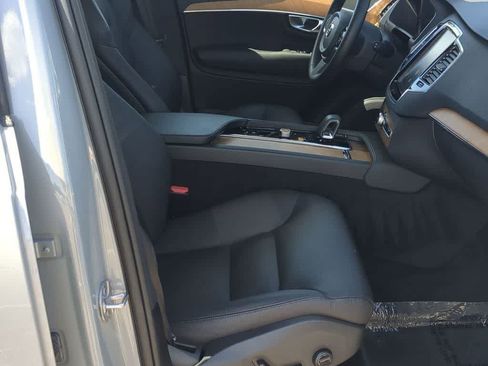 Certified 2024 Volvo XC90 B6 Plus w/ Protection Package Premier AWD/4WD image 20