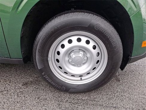 Used 2025 Ford Maverick XL w/ Equipment Group 102A image 12