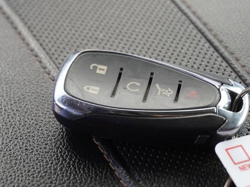 Used 2019 Chevrolet Traverse Premier w/ Driver Confidence II Package image 26