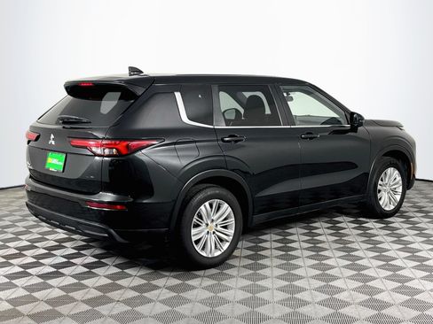 Used 2022 Mitsubishi Outlander ES FWD image 8