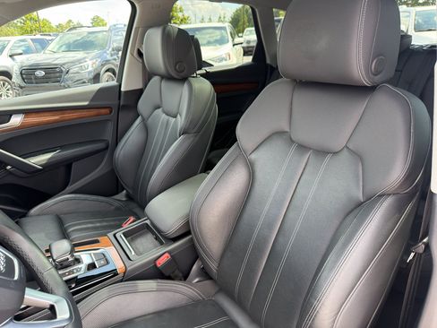Used 2022 Audi Q5 2.0T Premium Plus w/ Premium Plus Package AWD/4WD image 23