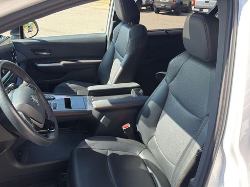 Used 2022 Toyota Sienna XSE w/ XSE Plus Package AWD/4WD image 12