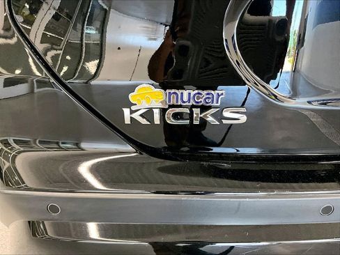 Used 2022 Nissan Kicks S FWD image 27