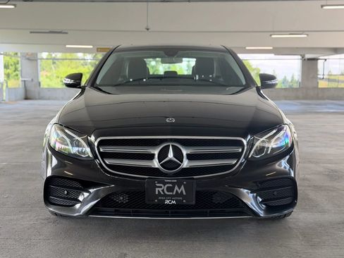 Used 2018 Mercedes-Benz E 300 image 2