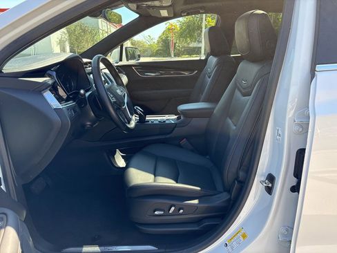 Used 2022 Cadillac XT5 Premium Luxury FWD image 12