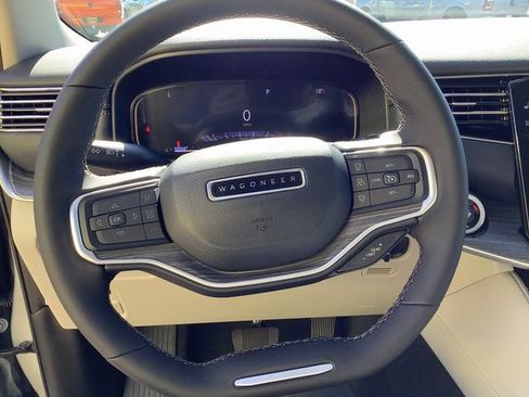 New 2023 Jeep Wagoneer Series III w/ Preferred Equipment Group image 11