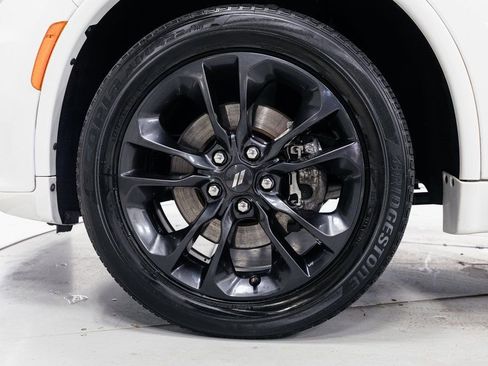 Used 2021 Dodge Durango SXT image 29