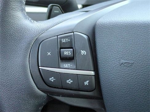 Certified 2020 Ford Explorer XLT w/ Equipment Group 202A image 23