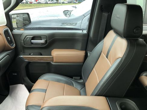 Used 2019 Chevrolet Silverado 1500 High Country w/ Safety Package II image 23