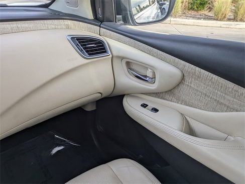 Used 2021 Nissan Murano SL w/ SL Moonroof Package image 18