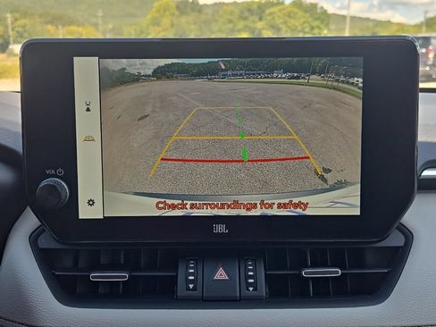 Used 2023 Toyota RAV4 Limited FWD image 7