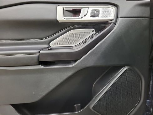 Used 2020 Ford Explorer ST w/ ST High-Performance Pack image 22