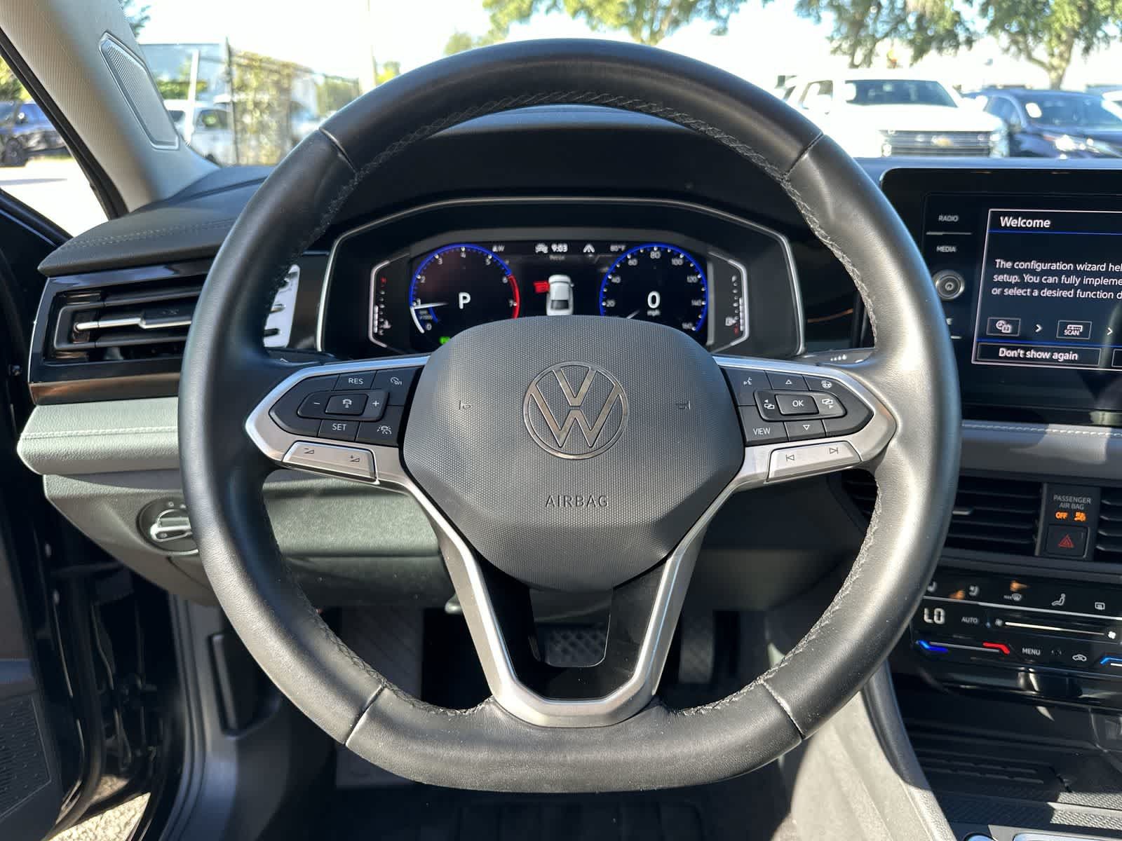 Used 2025 Volkswagen Jetta SEL FWD image 20