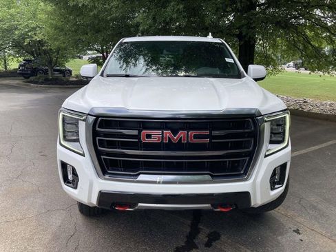 Used 2023 GMC Yukon AT4 AWD/4WD image 6