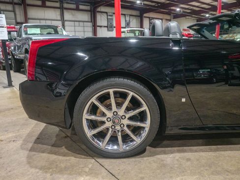 Used 2008 Cadillac XLR V RWD image 9