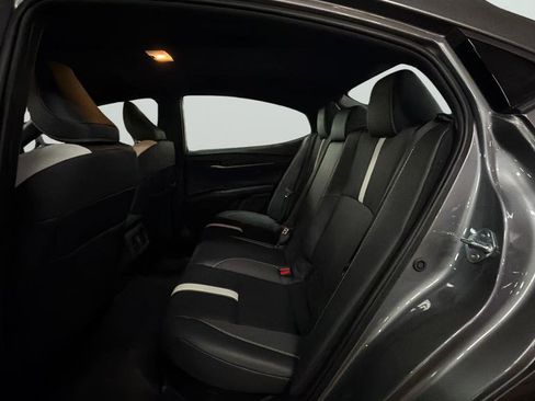 Used 2025 Toyota Camry SE FWD image 25