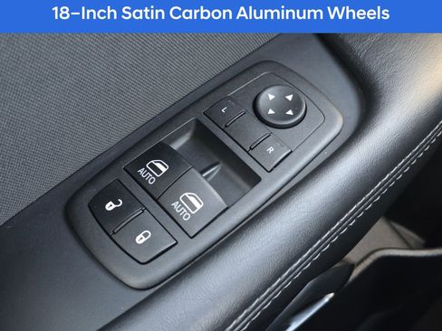 Used 2019 Dodge Challenger SXT image 28