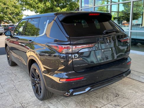 New 2026 Mitsubishi Outlander LE AWD/4WD image 5