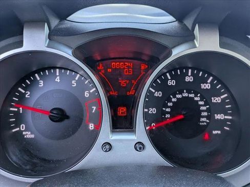 Used 2015 Nissan Juke SL image 11